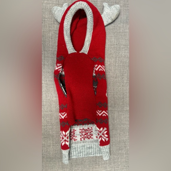 FRIENDS FOREVER Pet Small Red & White Reindeer Hoodie Sweater
#0919091 - Picture 2 of 11